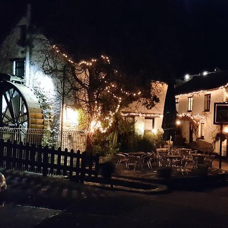 The Crumplehorn Inn & Mill Polperro Bagian luar foto