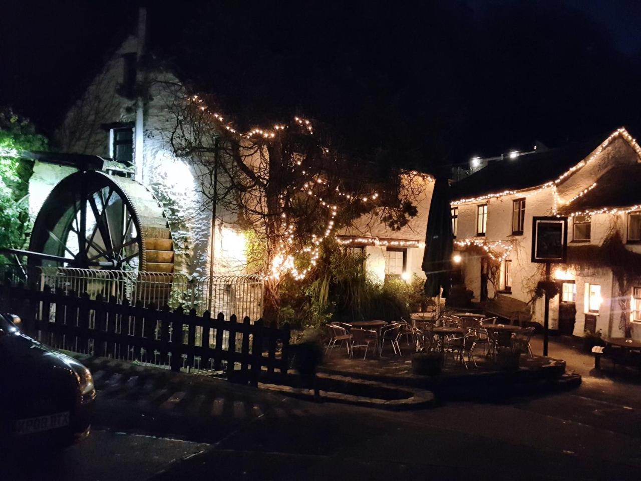 The Crumplehorn Inn & Mill Polperro Bagian luar foto